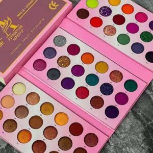 ADVENTURE EYESHADOW