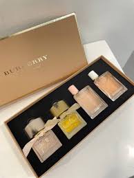 BURBERRY 4IN1 Perfume Set