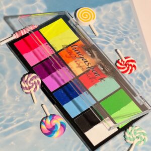 GAGASPARK AQUA GRAPHIC LINER PALETTE